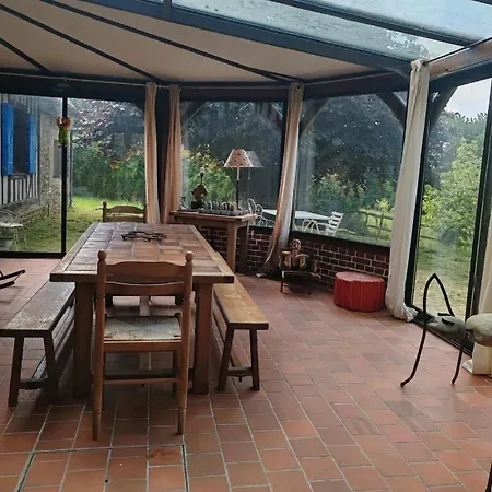 La Maison Bleue Ferienhaus Reux