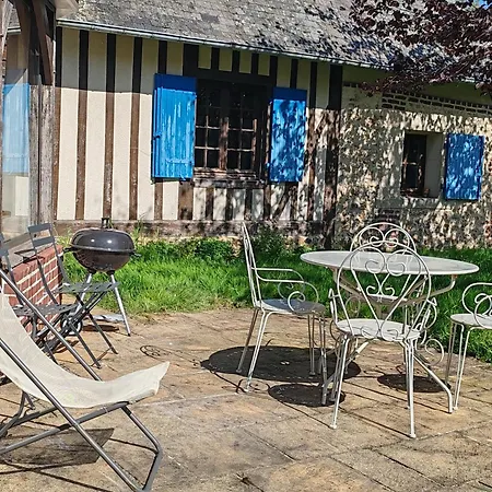 Holiday home La Maison Bleue Reux
