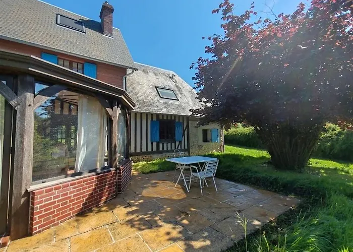 La Maison Bleue Reux